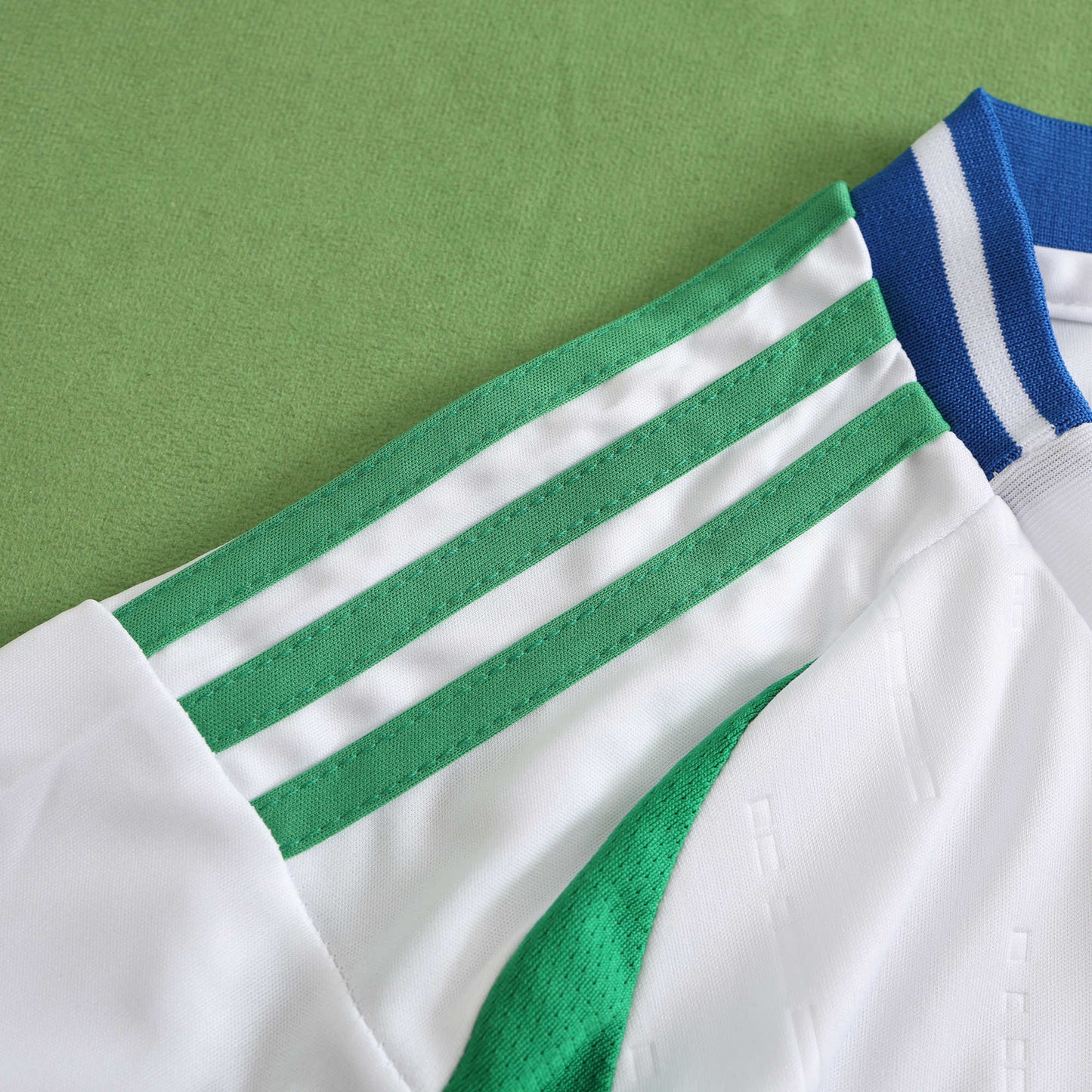 Italy 2023/24 Away Kit - Fan Edition (Kids)
