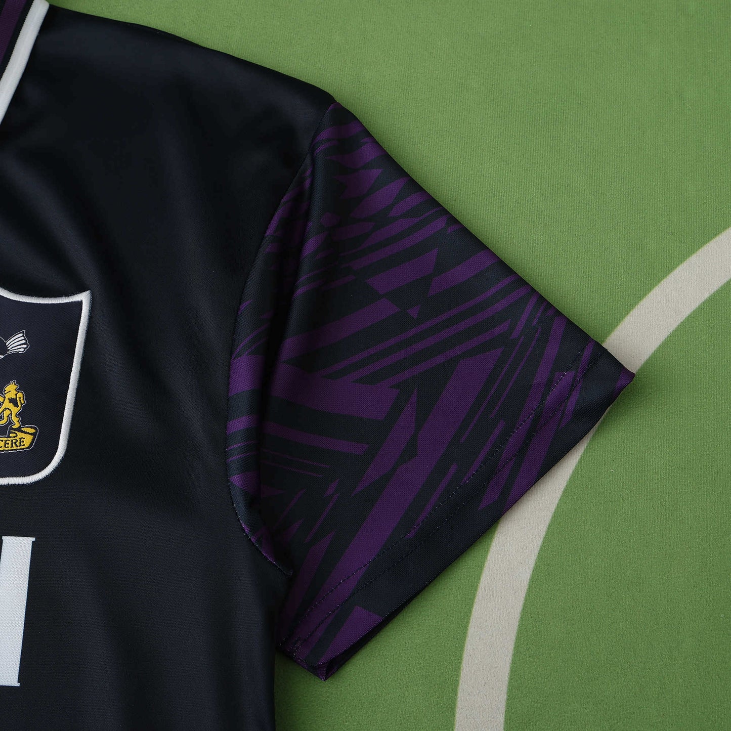 Tottenham 1994/95 Away Jersey - Retro Edition