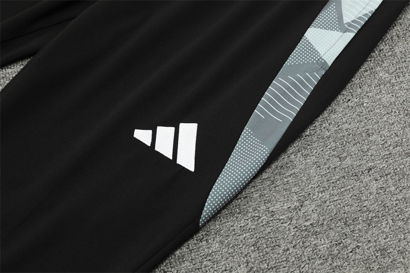 Italy 2024/25 Training Tracksuit (Black)