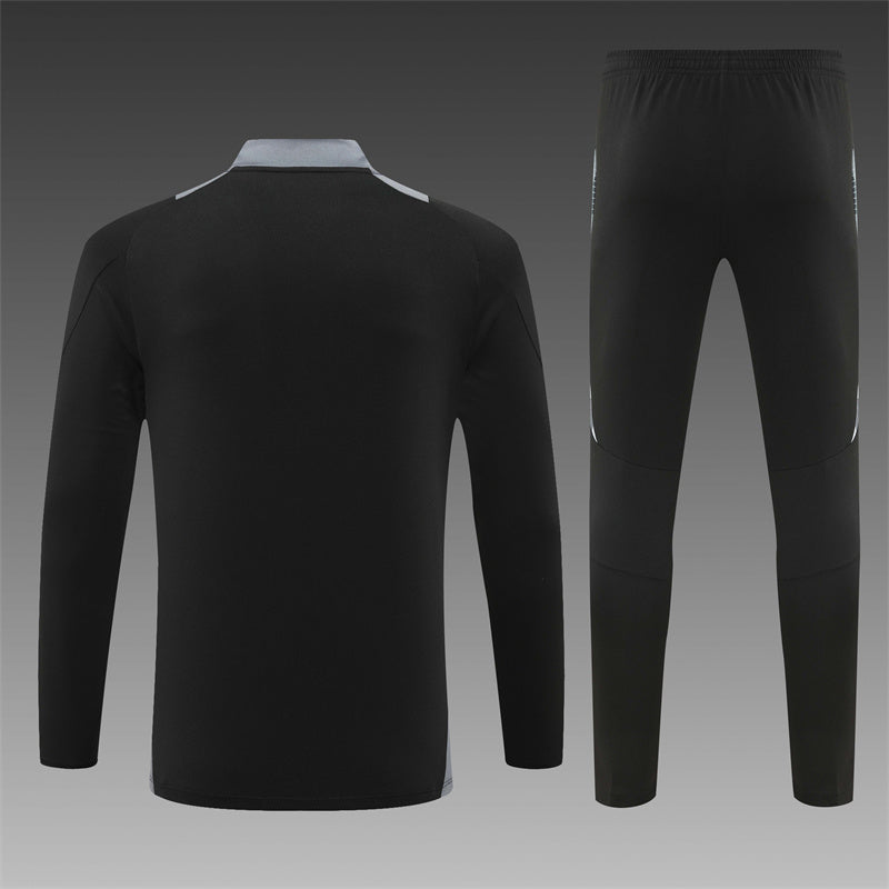 Italy 2024/25 Training Tracksuit (Black)