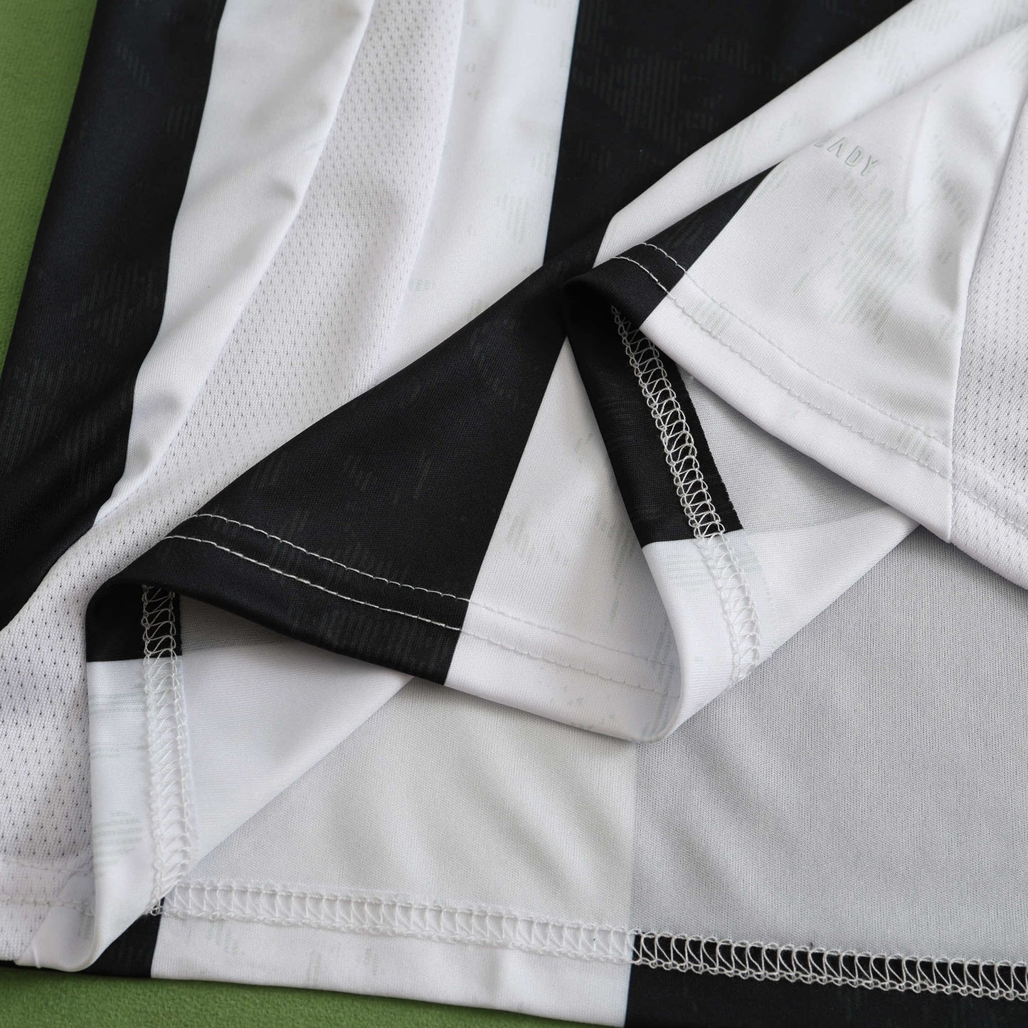 Juventus 2024/25 Home Jersey - Fan Edition - The Jersey Vault