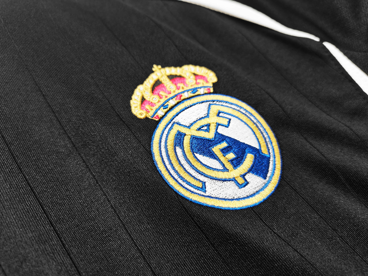 Real Madrid 2006/07 Longsleeved Third Jersey - Retro Edition - The Jersey Vault