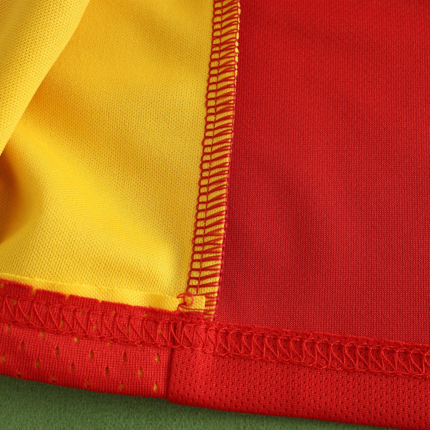 Spain 2002/03 Home Jersey - Retro Edition