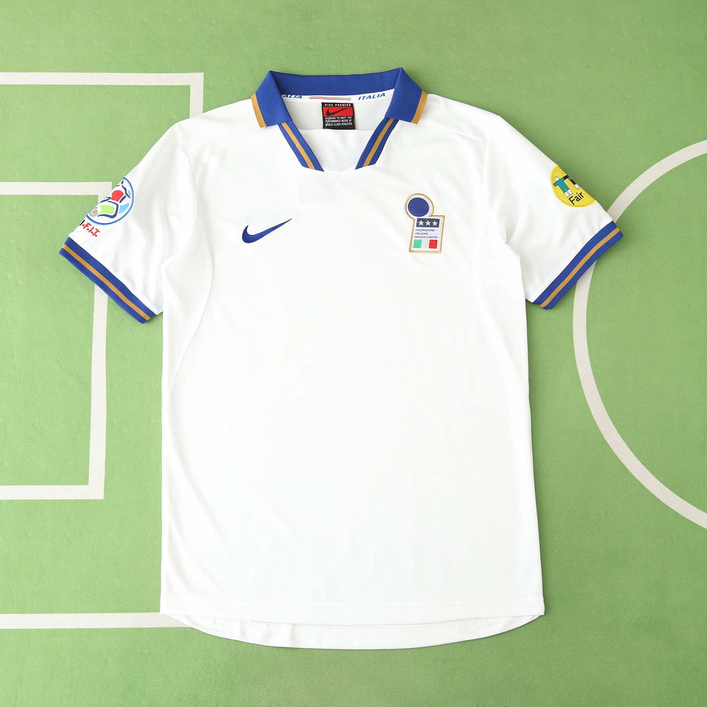 Italy 1996/97 Away Jersey - Retro Edition