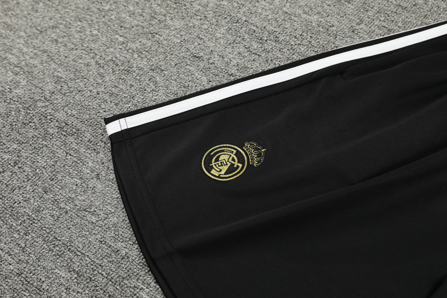 Real Madrid 2024/25 Training Vest Tracksuit (white 3)