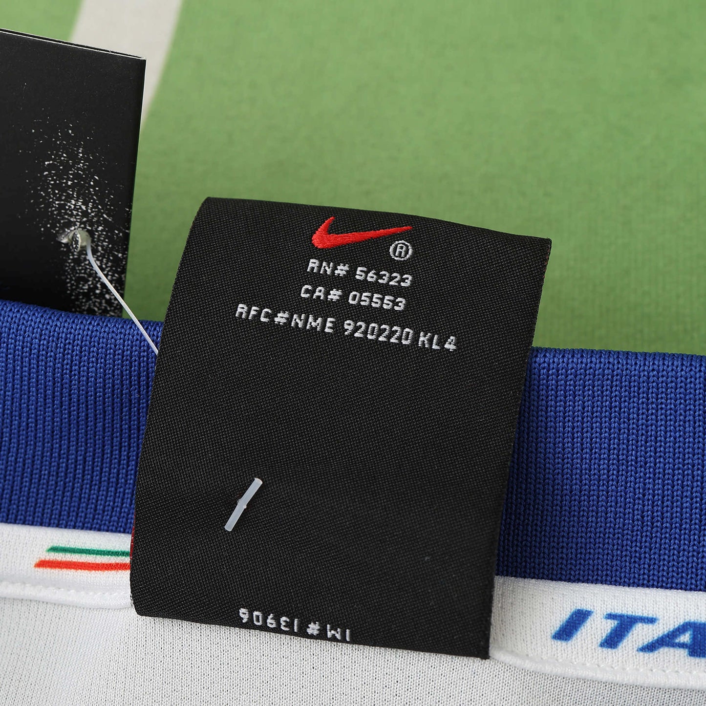 Italy 1996/97 Away Jersey - Retro Edition