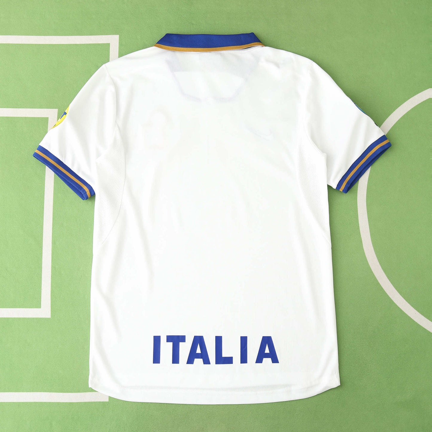 Italy 1996/97 Away Jersey - Retro Edition