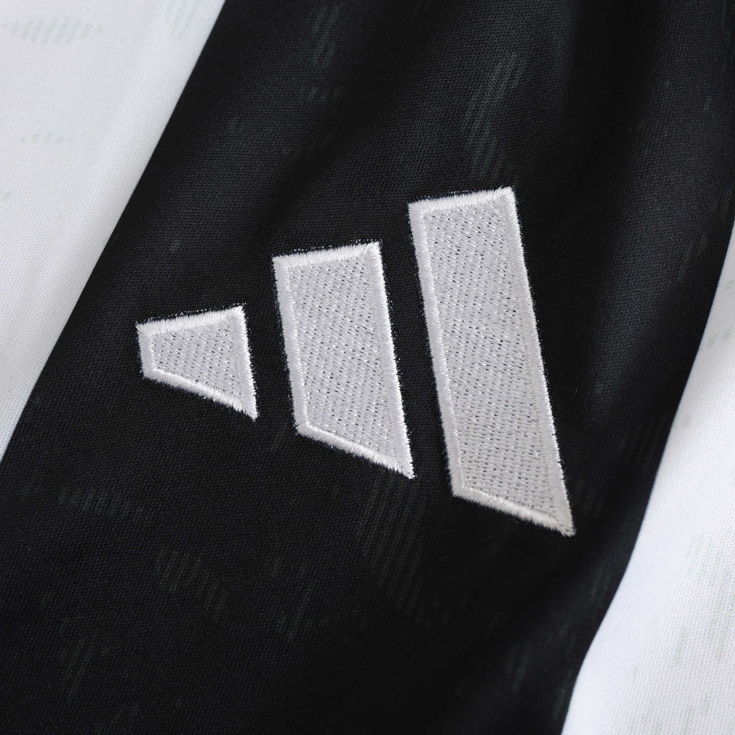 Juventus 2024/25 Home Jersey - Fan Edition - The Jersey Vault