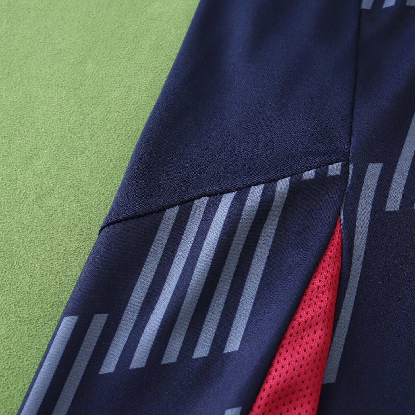 Nottingham Forest 2024/25 Away Jersey - Fan Edition