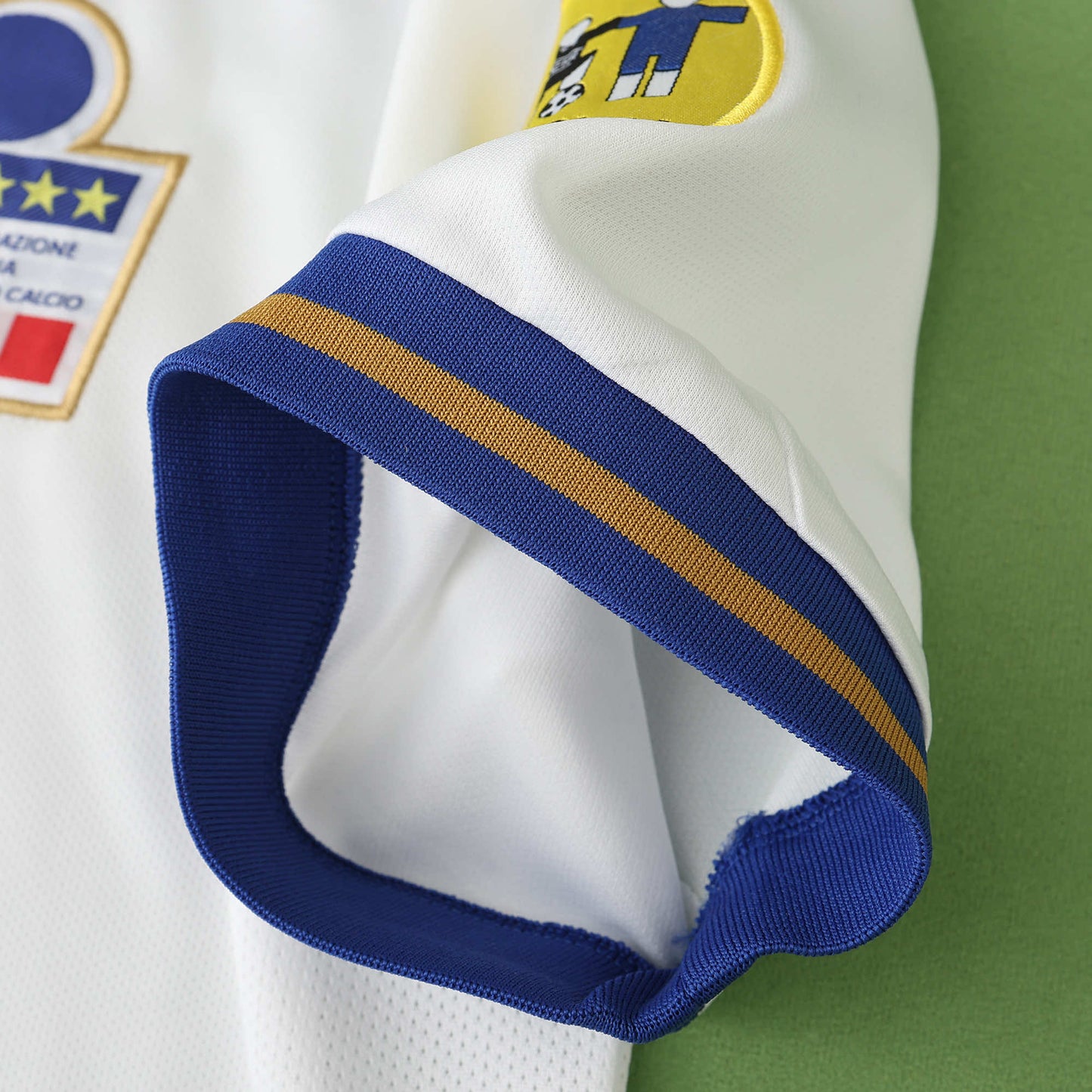 Italy 1996/97 Away Jersey - Retro Edition