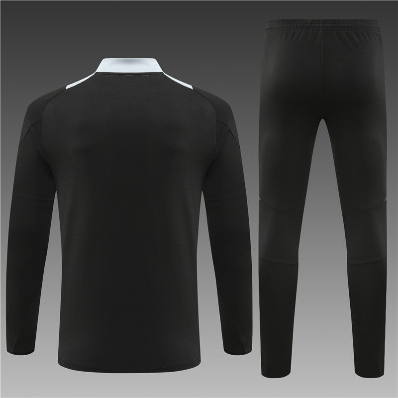 Manchester United 2024/25 Training Tracksuit (Black)