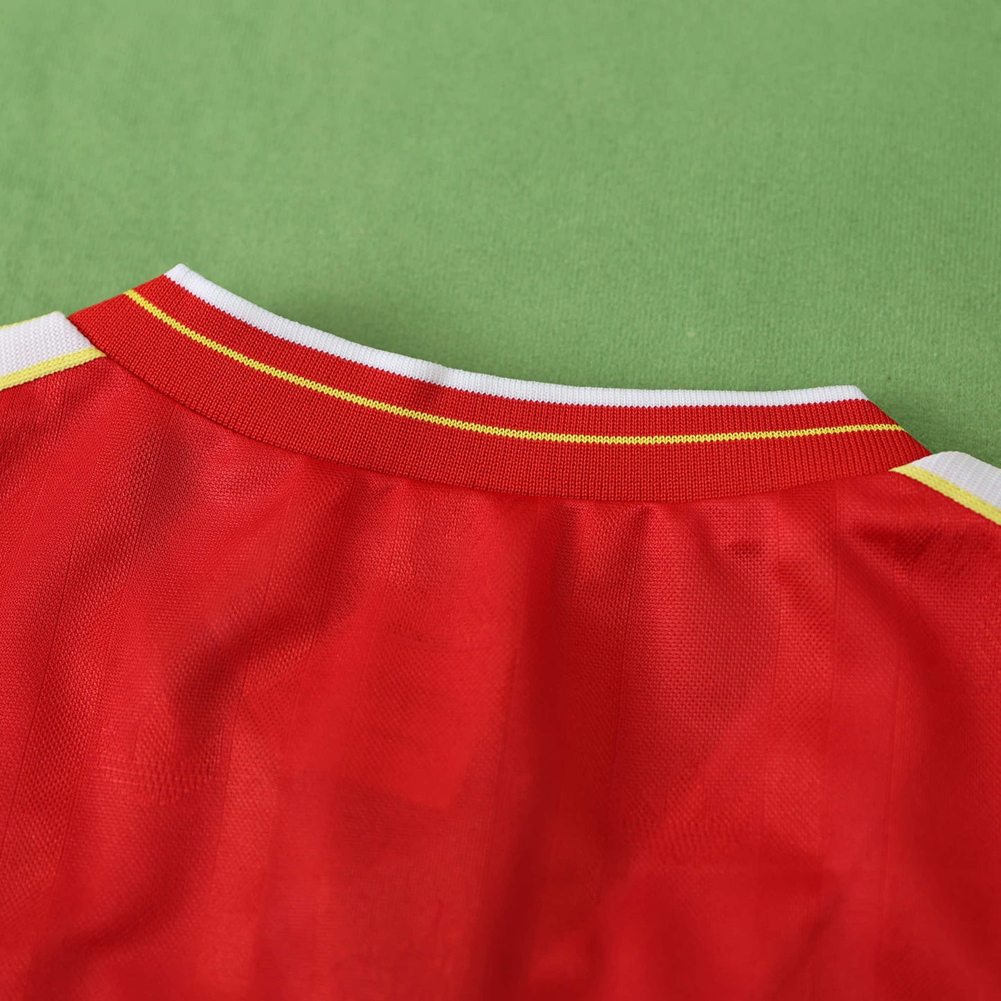 Liverpool 1985/86 Home Jersey - Retro Edition