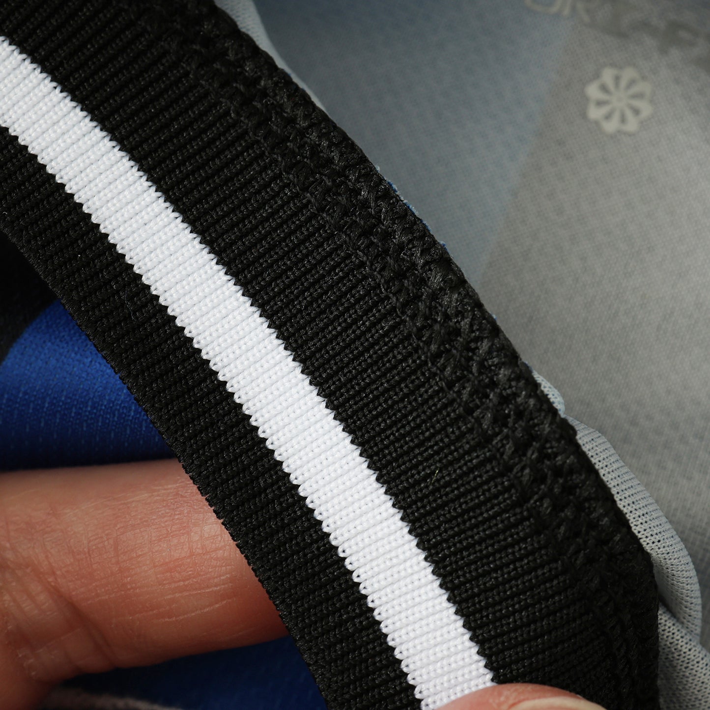 Inter Milan 2009/10 Home Kit - Retro Edition (Kids) - The Jersey Vault