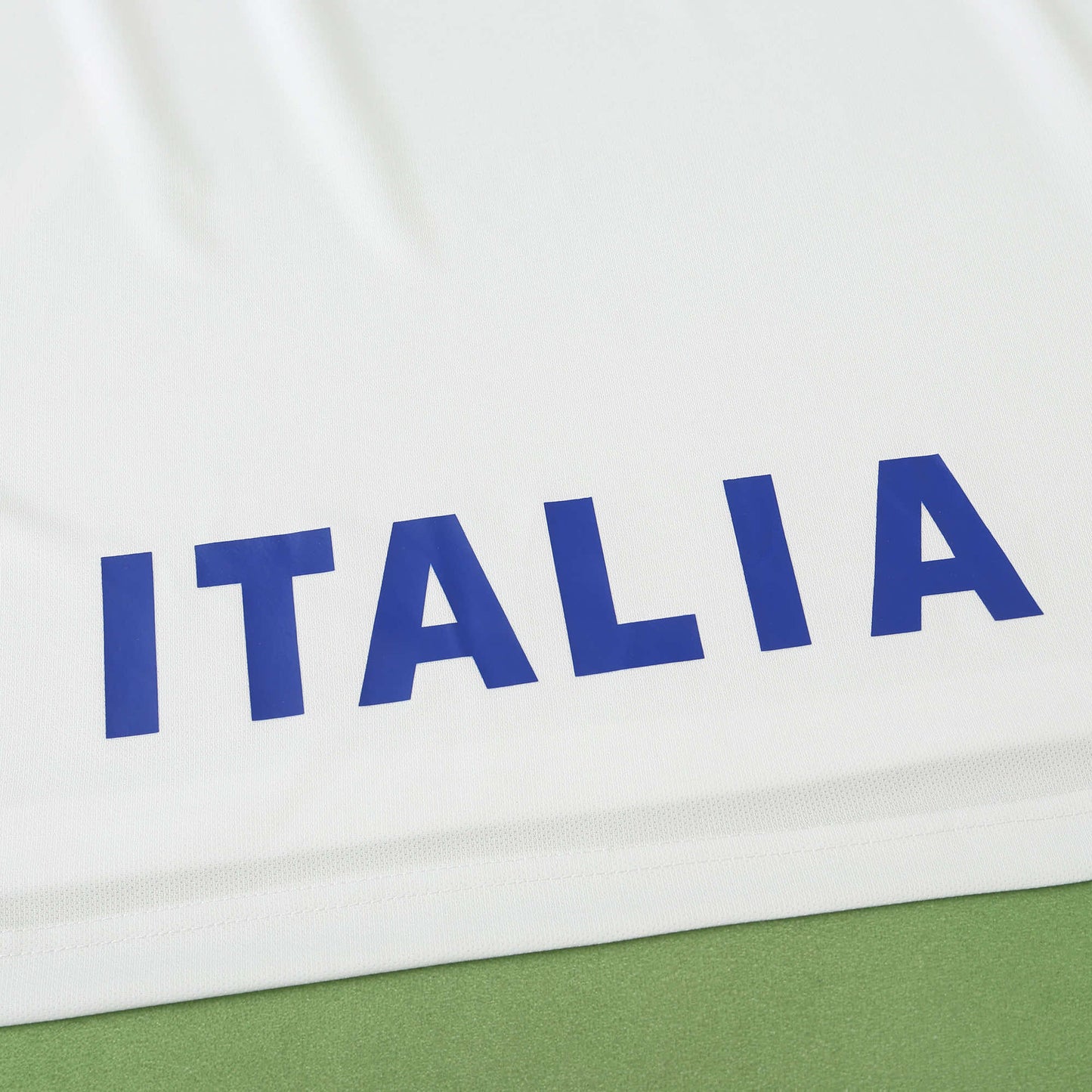 Italy 1996/97 Away Jersey - Retro Edition