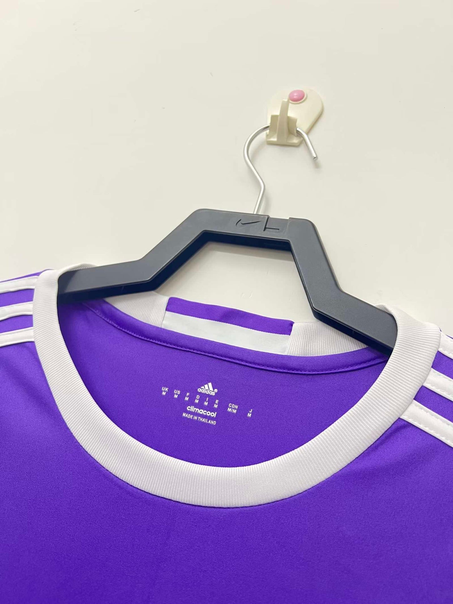 Real Madrid 2016/17 Longsleeved Away Jersey - Retro Edition