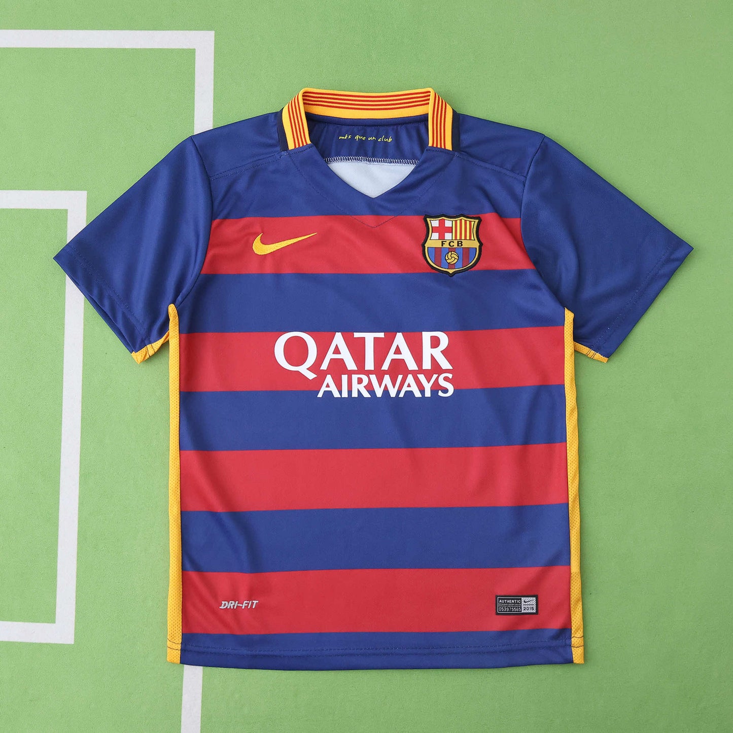 FC Barcelona 2015/16 Home Kit - Retro Edition (Kids) - The Jersey Vault