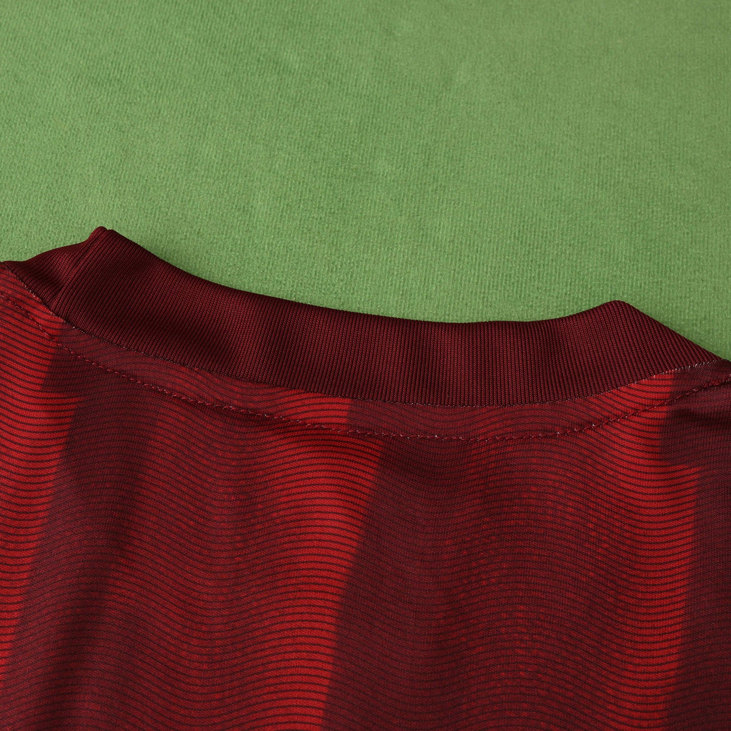 Arsenal 2024/25 Red Retro Jersey - Special Edition