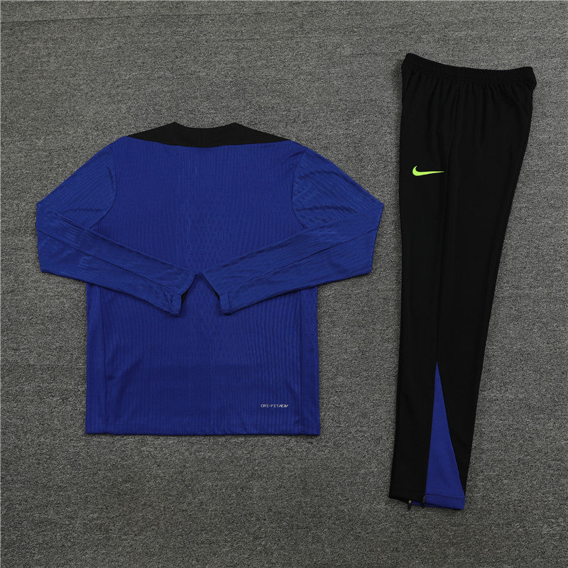 Barcelona 2024/25 Training Tracksuit (Blue)