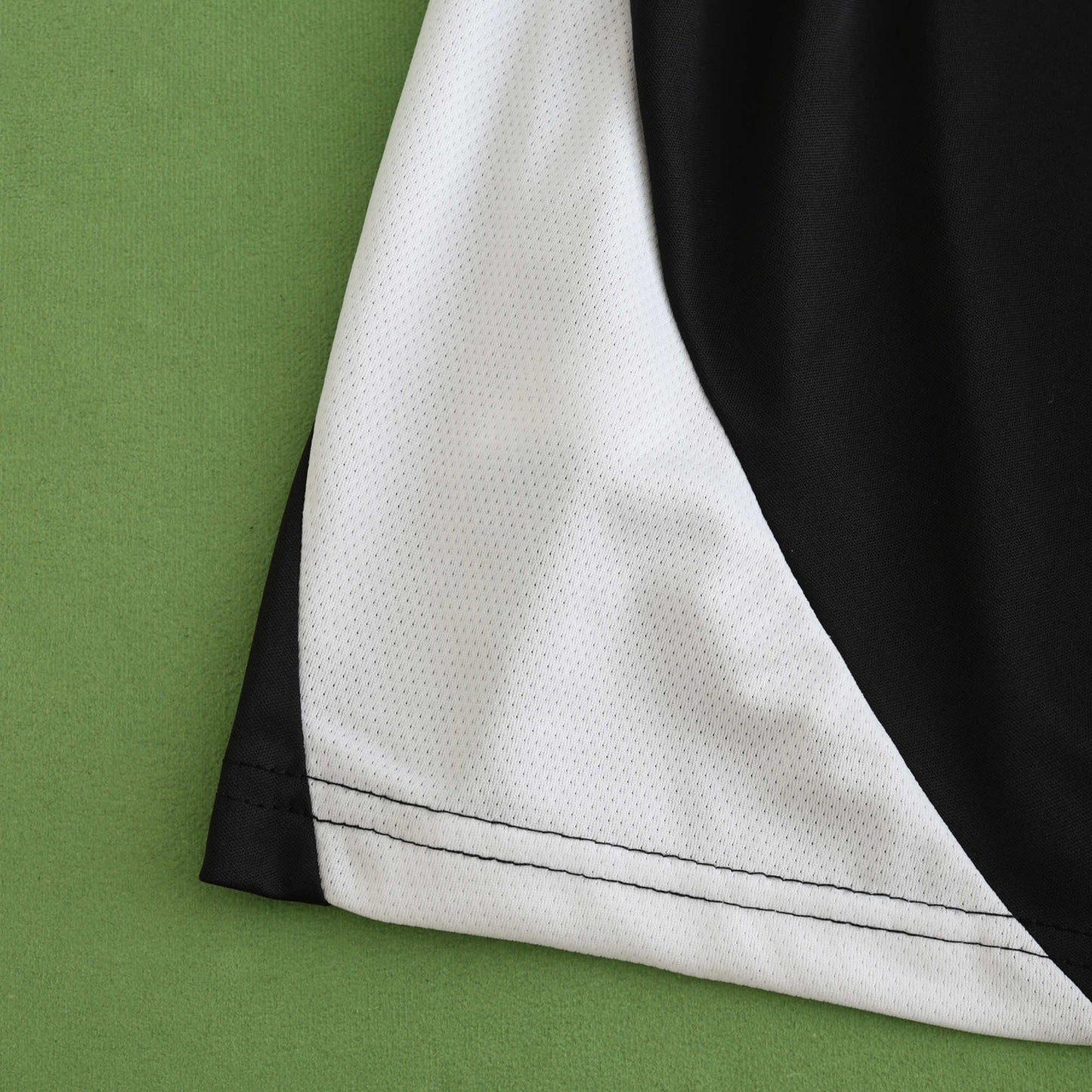 Juventus 2024/25 Home Kit - Fan Edition (Kids) - The Jersey Vault