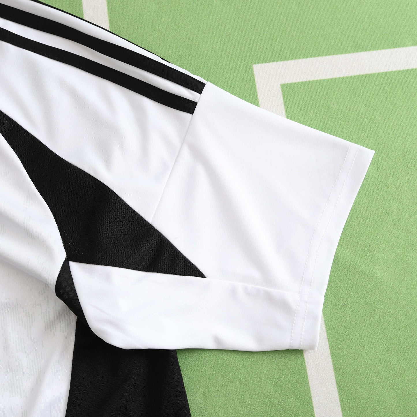 Juventus 2024/25 Home Jersey - Fan Edition - The Jersey Vault