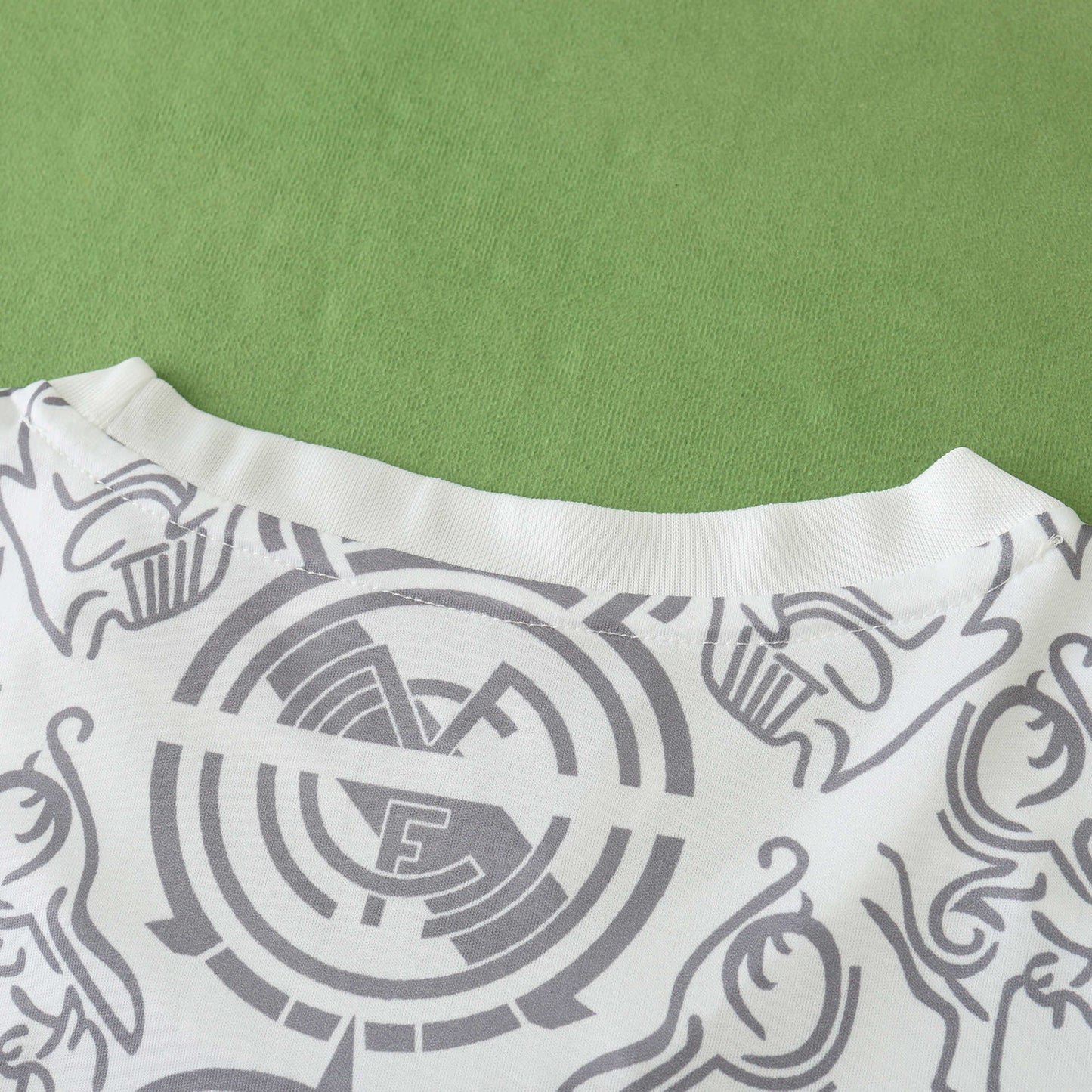 Real Madrid 2024/25 Madridistas Jersey - Special Edition (White)