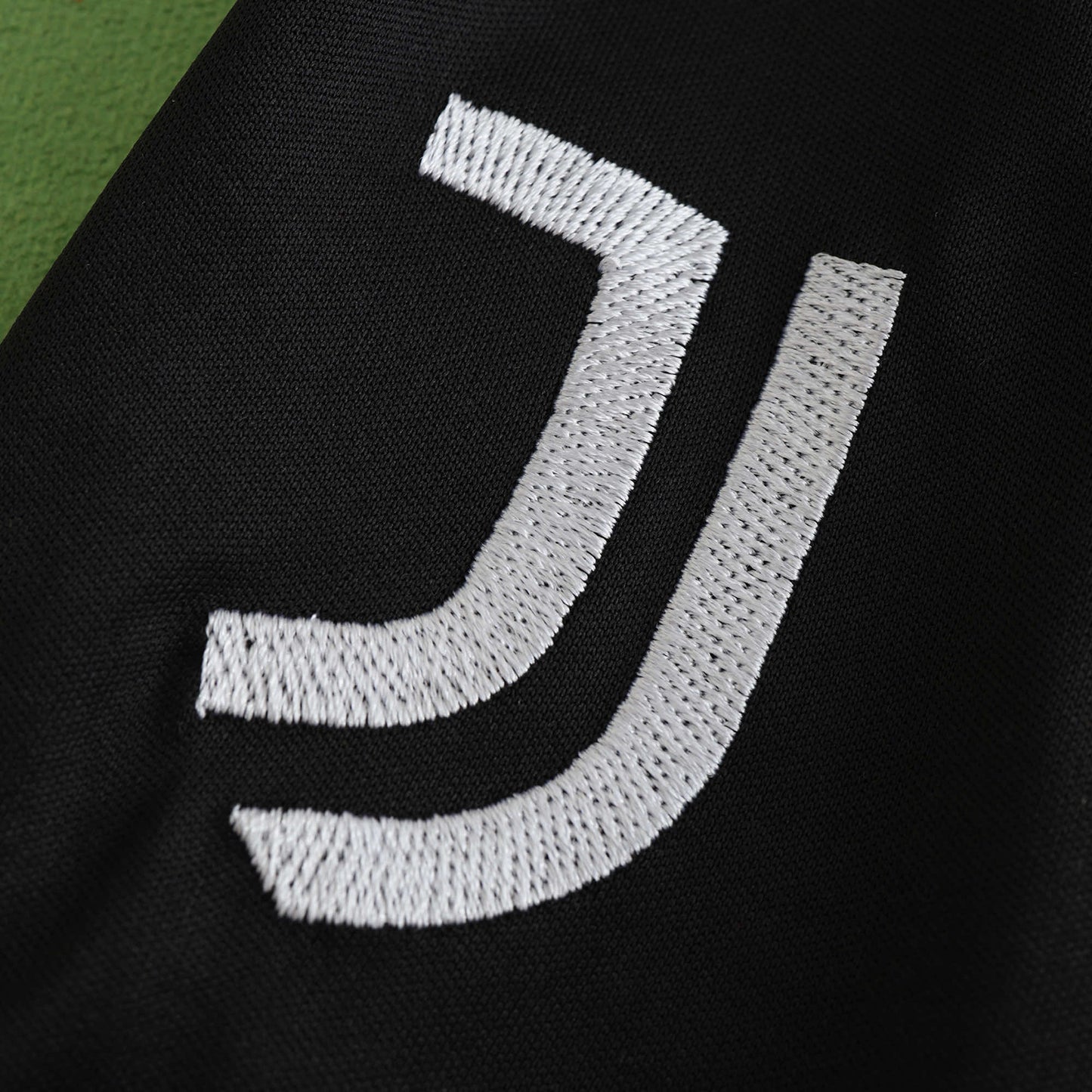 Juventus 2024/25 Home Kit - Fan Edition (Kids) - The Jersey Vault