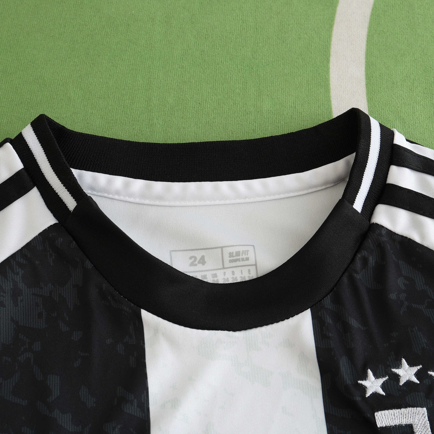 Juventus 2024/25 Home Kit - Fan Edition (Kids) - The Jersey Vault