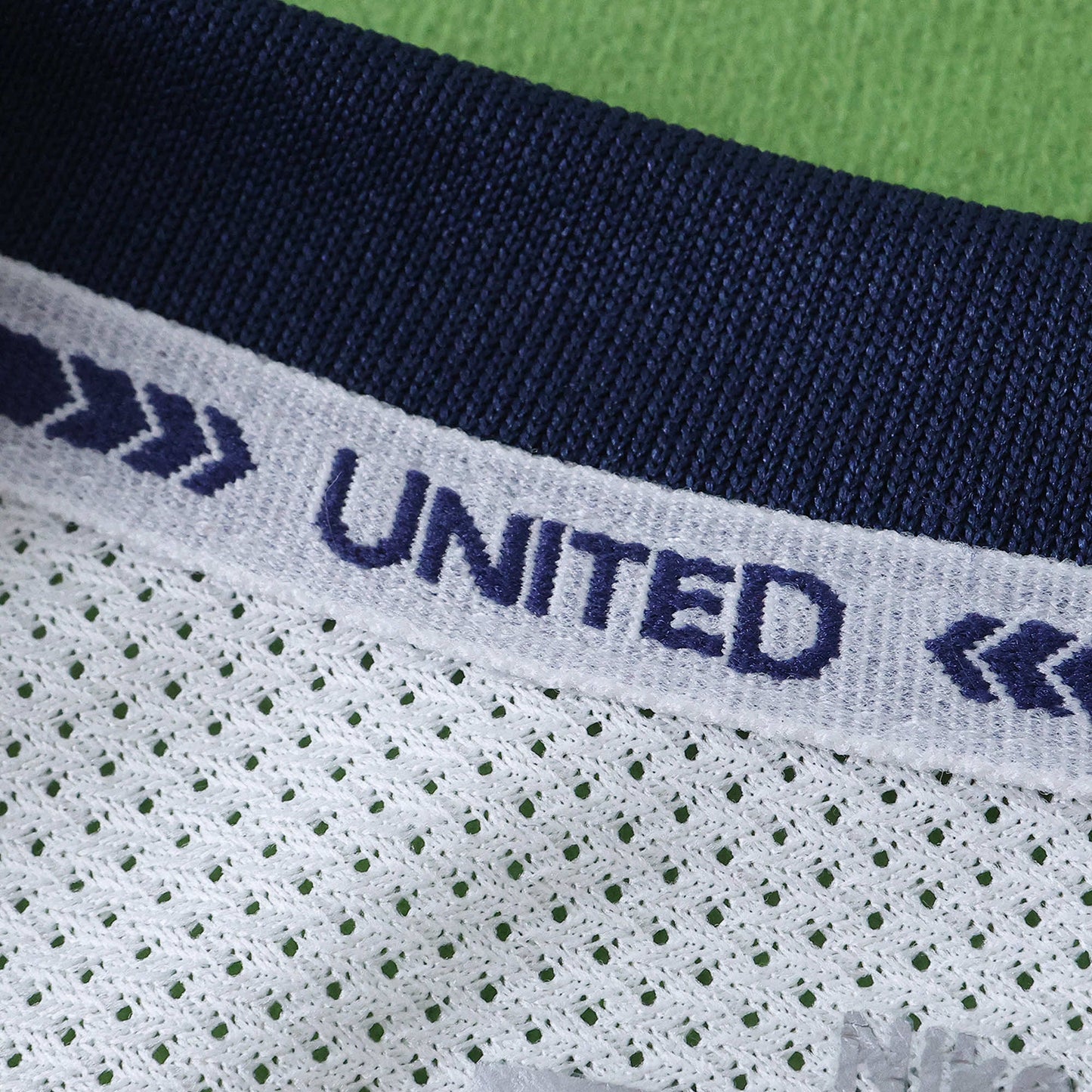 Manchester United 2008/09 Third Kit - Retro Edition (Kids)