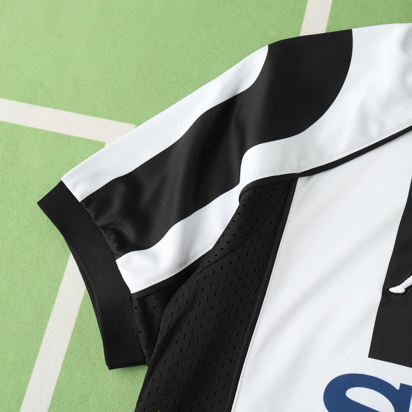 Juventus 1998/99 Home Jersey - Retro Edition - The Jersey Vault