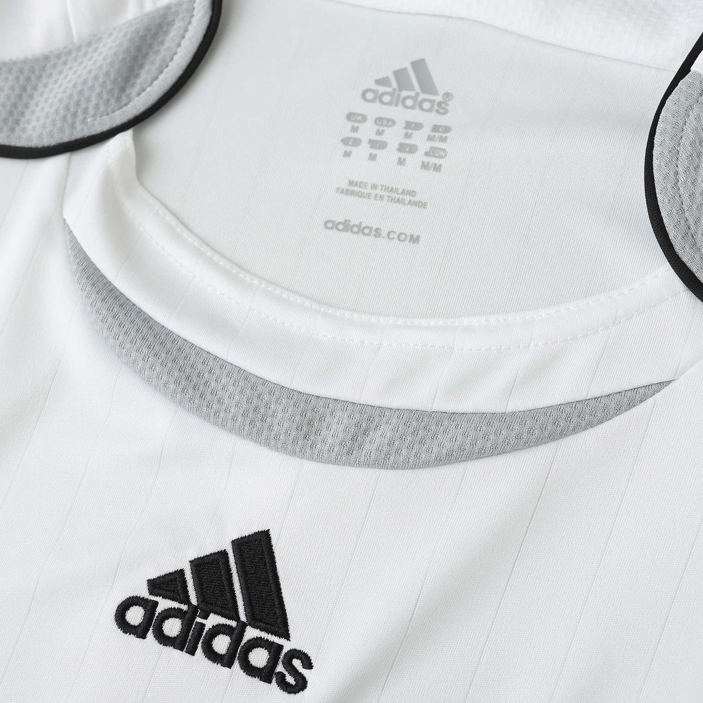 Real Madrid 2006/07 Home Jersey - Retro Edition - The Jersey Vault