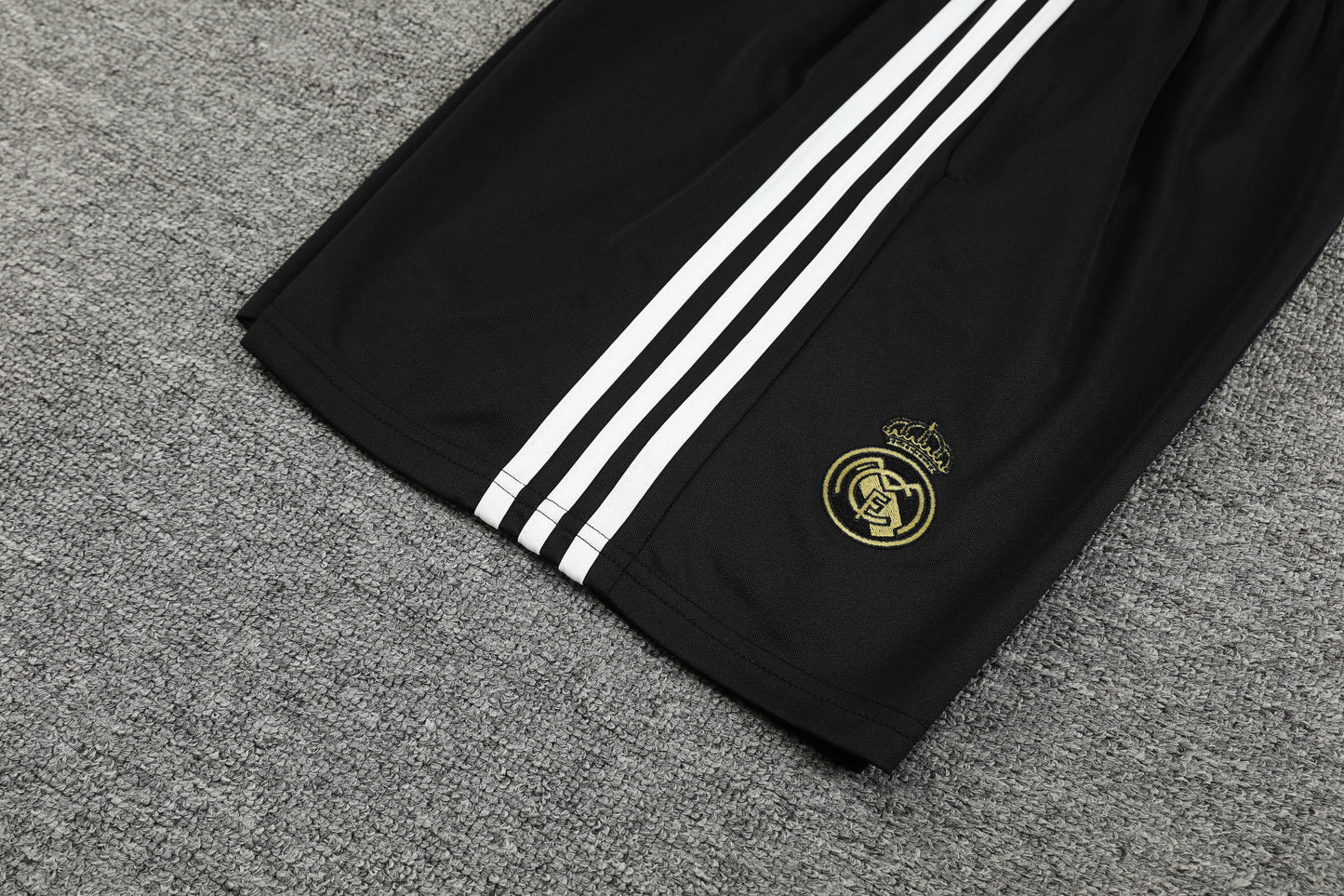 Real Madrid 2024/25 Training Vest Tracksuit (white 3)