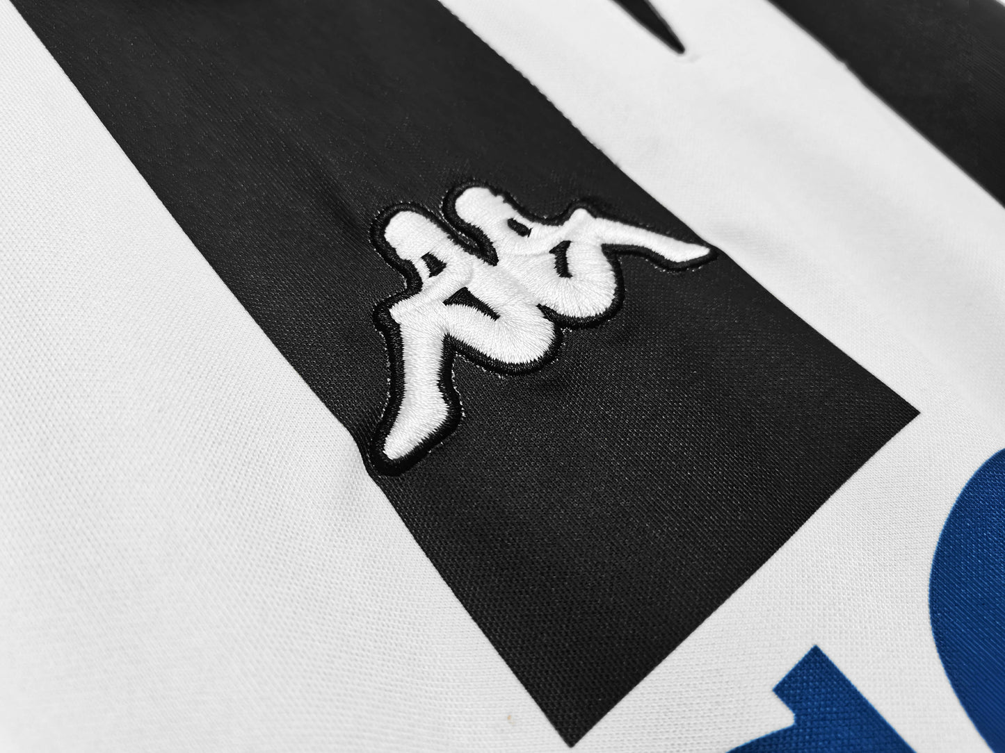 Juventus 1998/99 Longsleeved Home Jersey - Retro Edition - The Jersey Vault