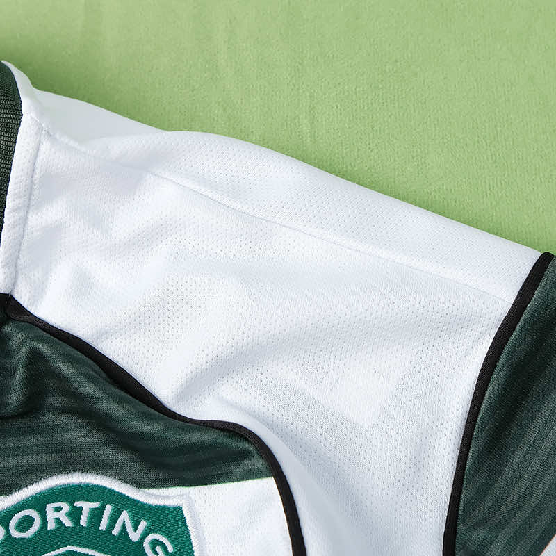 Sporting CP 2001/02 Home Jersey - Retro Edition