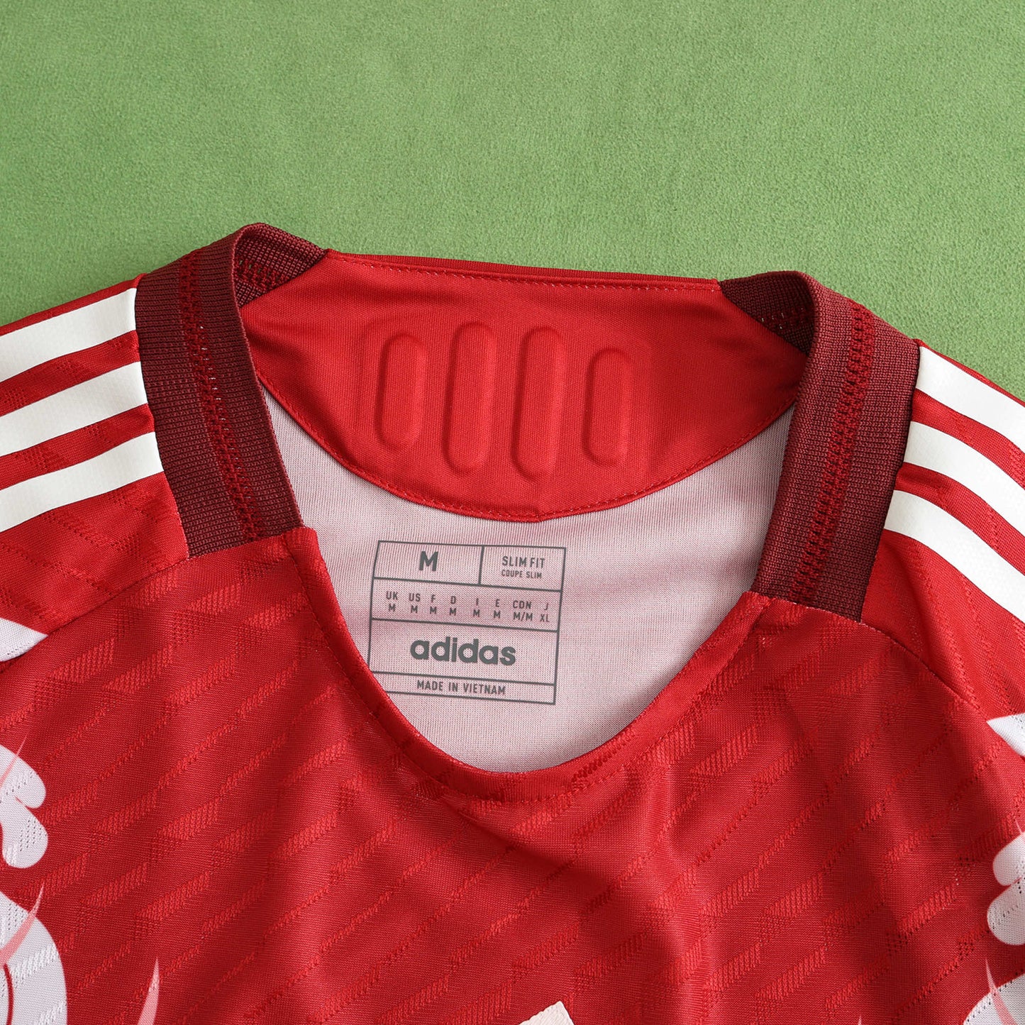 Manchester United 2024/25 Pink Waves Jersey - Special Edition - The Jersey Vault