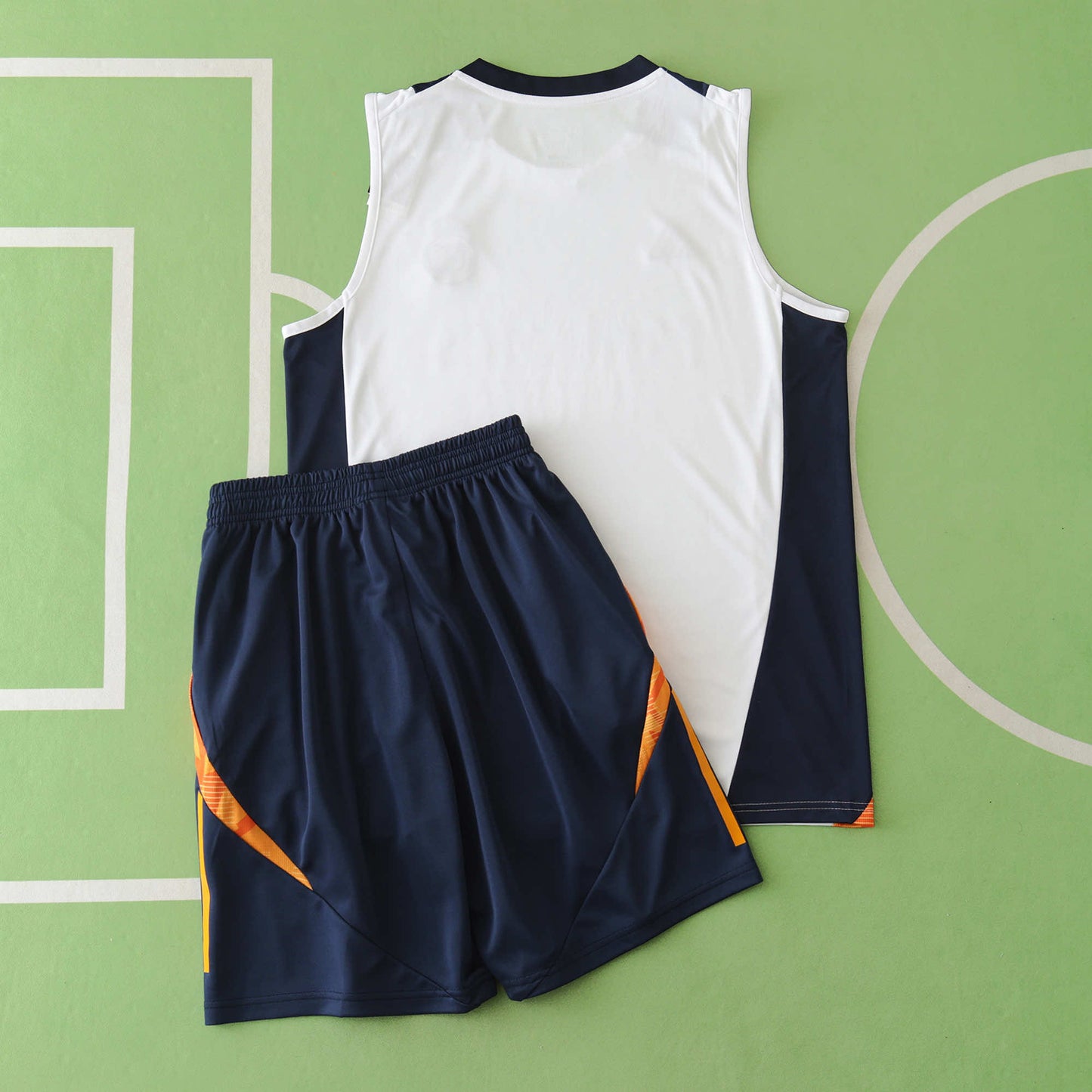 Real Madrid 2024/25 Training Vest Tracksuit (white 2)