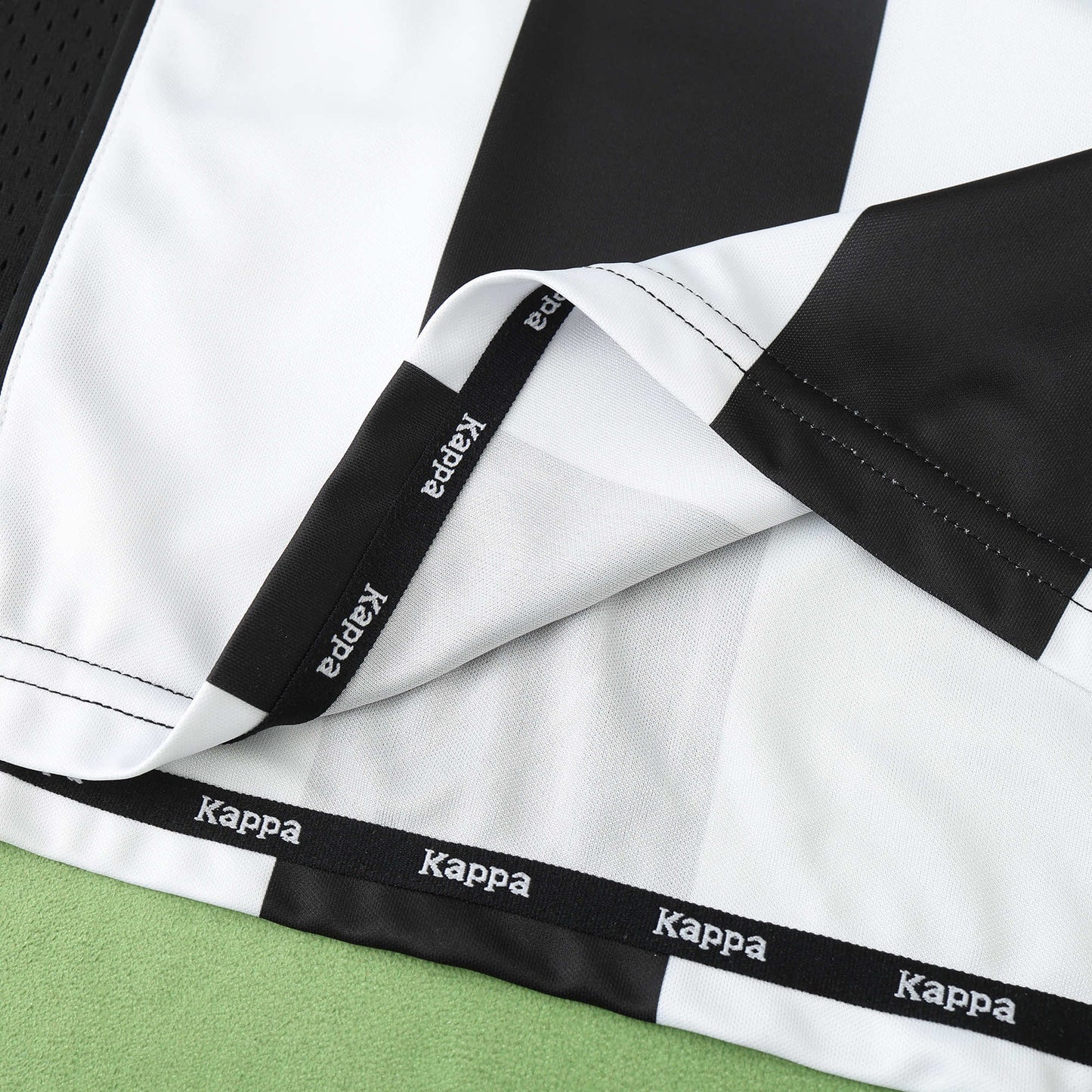 Juventus 1998/99 Home Jersey - Retro Edition - The Jersey Vault