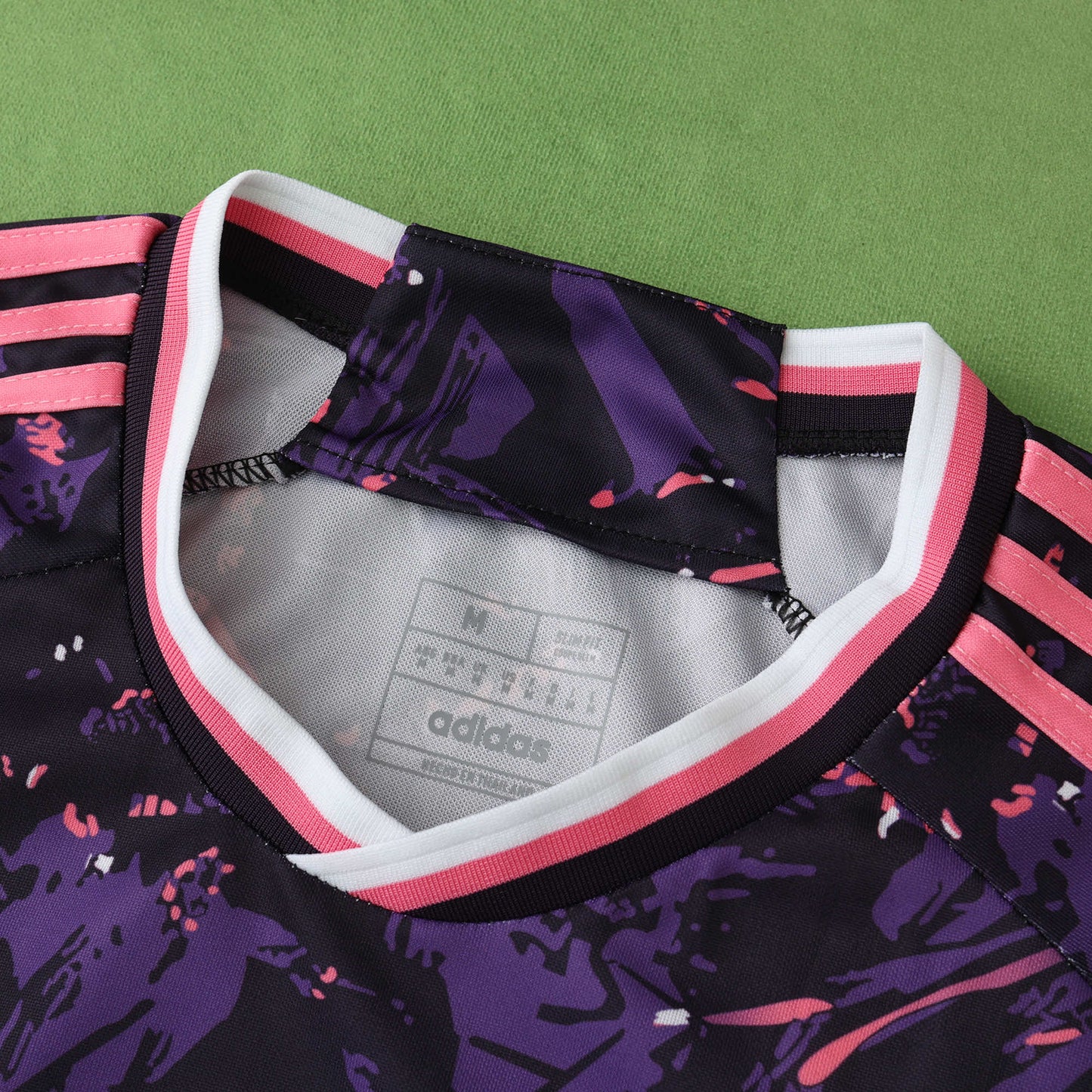 Real Madrid 2024/25 Orchid Jersey - Special Edition