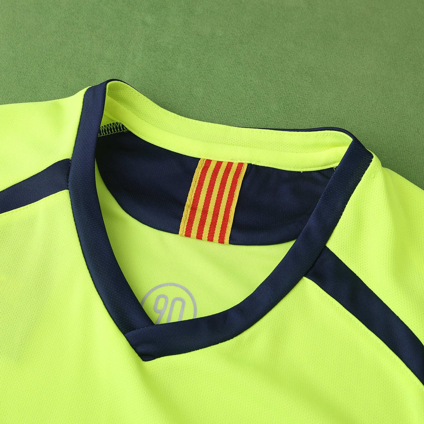 FC Barcelona 2005/06 Away Jersey - Retro Edition