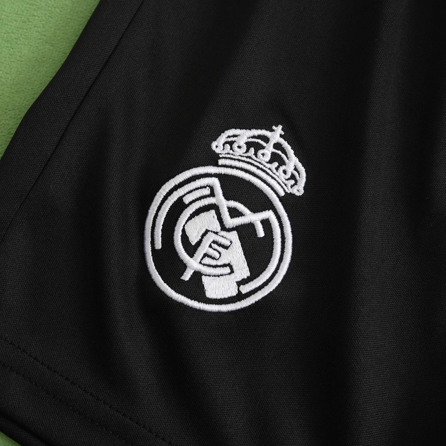Real Madrid 2024/25 Y-3 Oynx Rose Jersey - Special Edition (Kids)