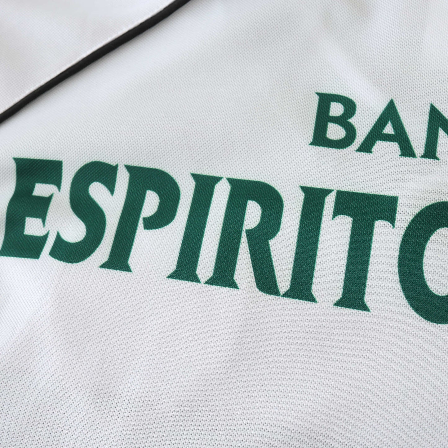 Sporting CP 2001/02 Longsleeved Home Jersey - Retro Edition