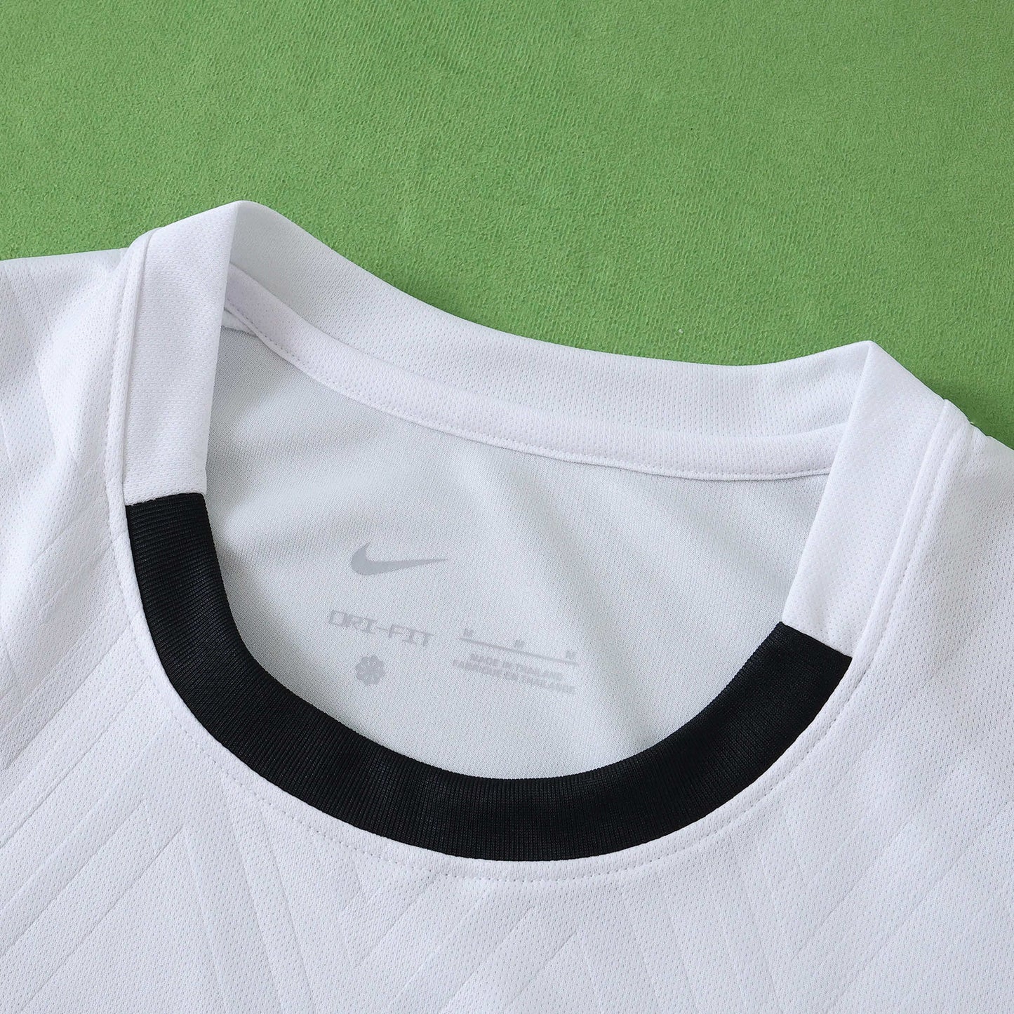 Uruguay 2025/26 Away Jersey - Fan Edition