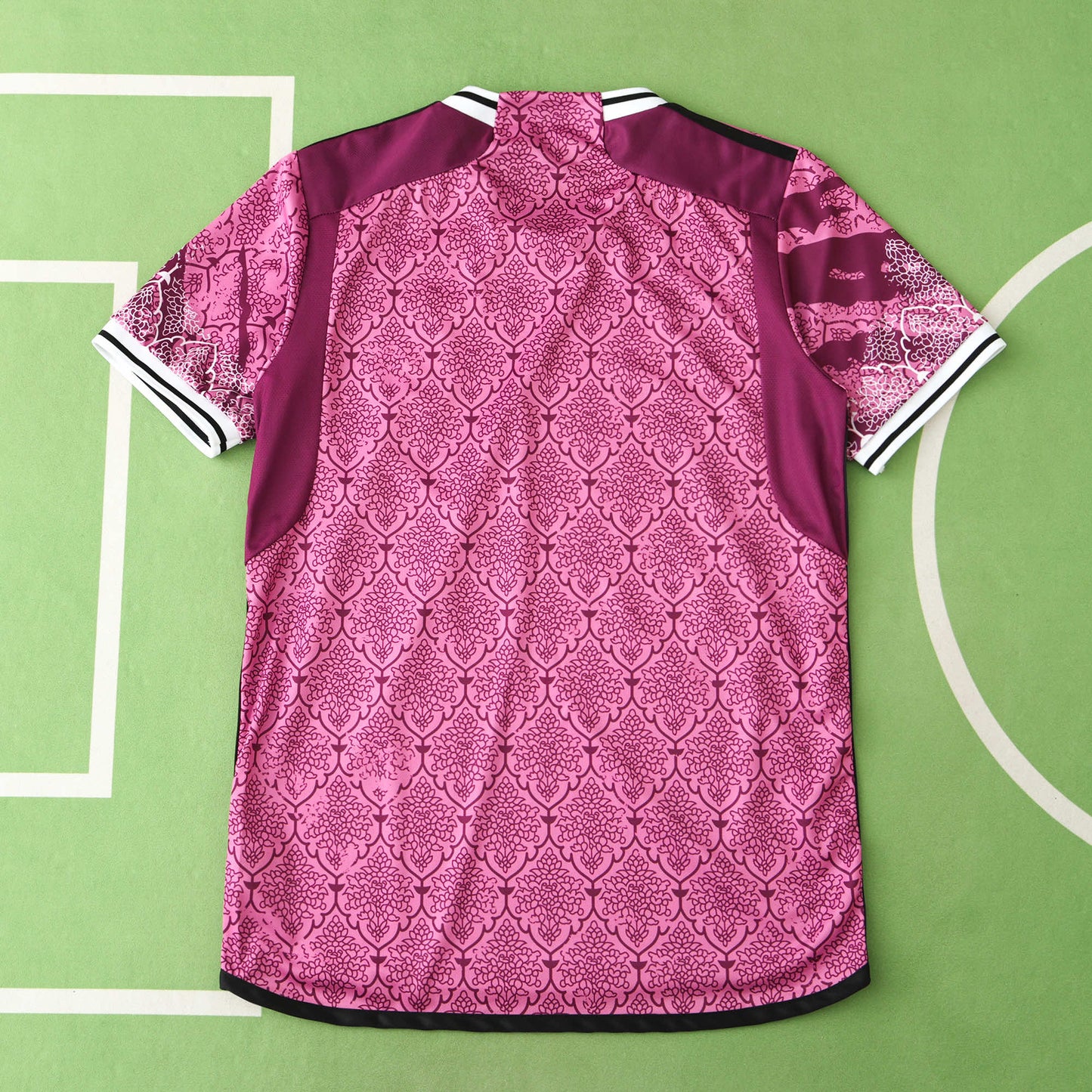 Real Madrid 2024/25 Flamingo Jersey - Special Edition