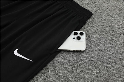 England 2024/25 Training Tracksuit (Black)