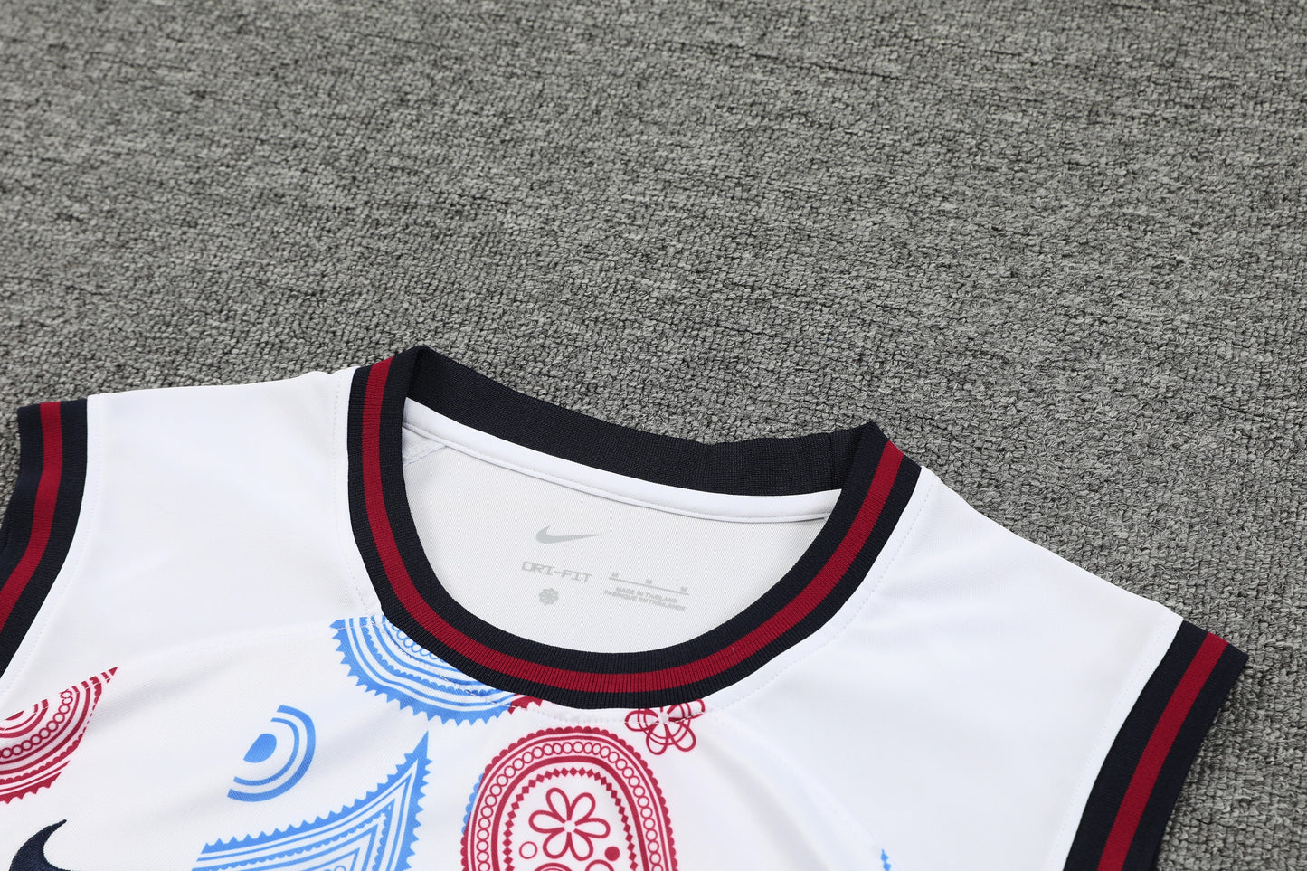 FC. Barcelona 2024/25 Training Vest Tracksuit (white 2)