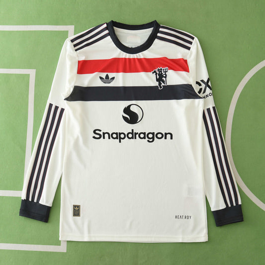 Manchester United 2024/25 Longsleeved Third Jersey - Fan Edition
