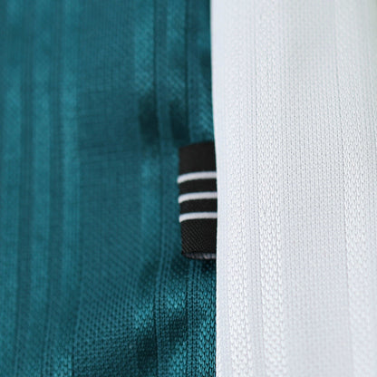 Liverpool 1995/96 Away Jersey - Retro Edition