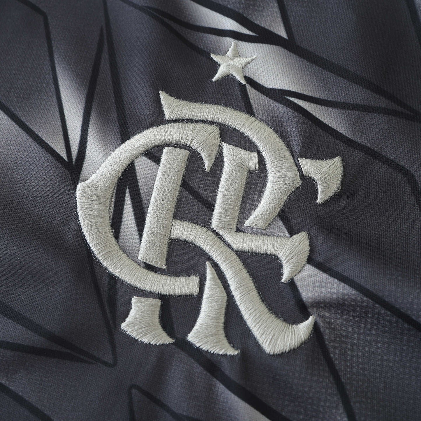 CR Flamengo 2024/25 Black Training Jersey - Fan Edition