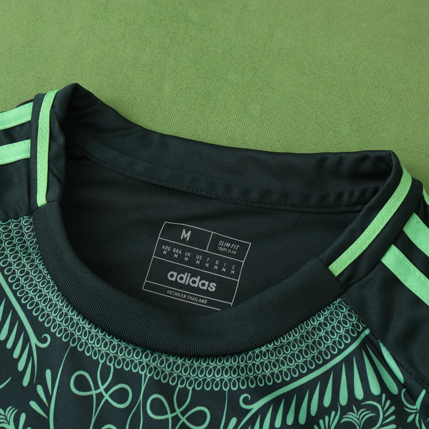 Algeria 2024/25 Away Jersey - Fan Edition