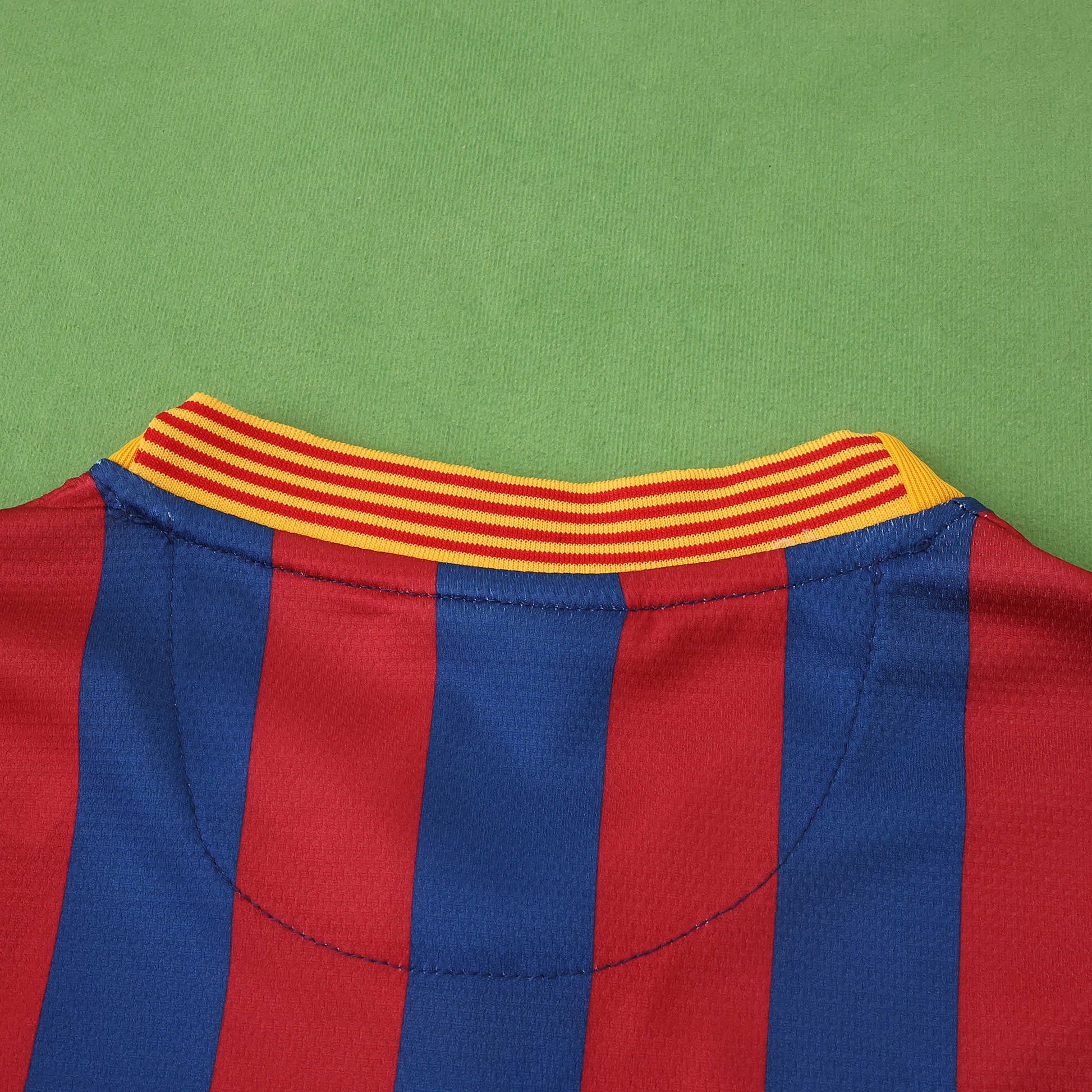FC Barcelona 2013/14 Home Kit - Retro Edition (Kids) - The Jersey Vault