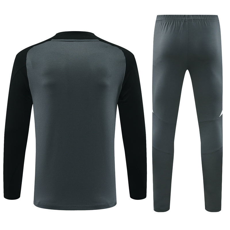 Manchester United 2024/25 Training Tracksuit (Grey)